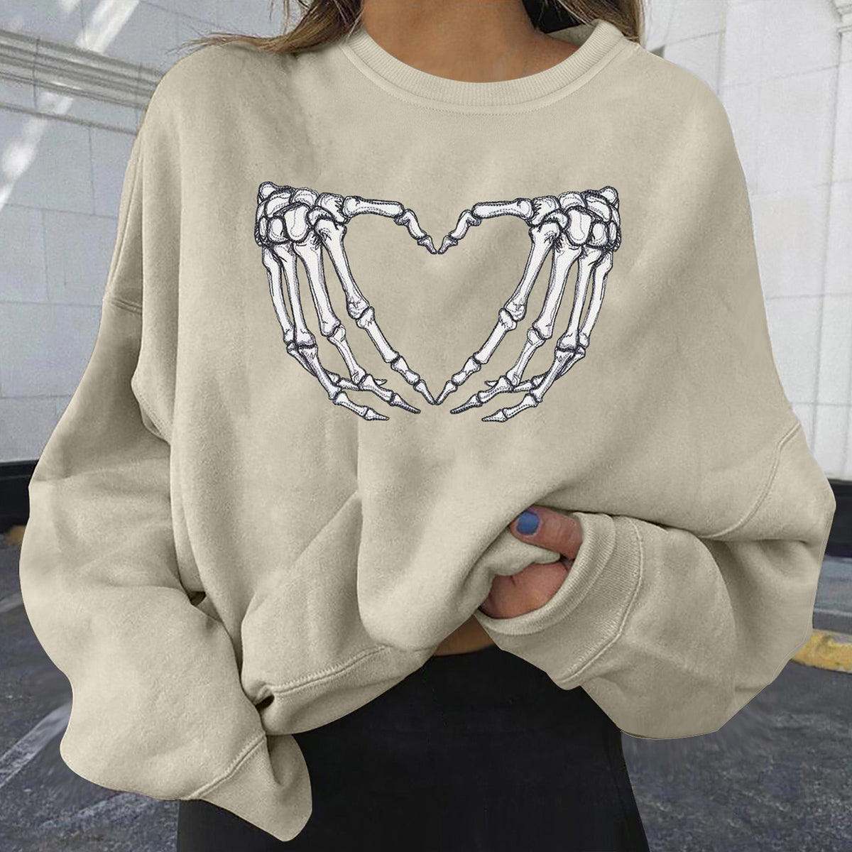 Elegant Skull Print Crew Neck Sweatshirt for Women