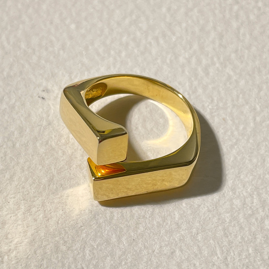 Bague doigt index style moderne