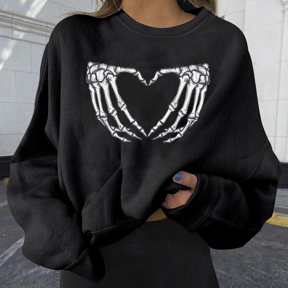 Elegant Skull Print Crew Neck Sweatshirt for Women