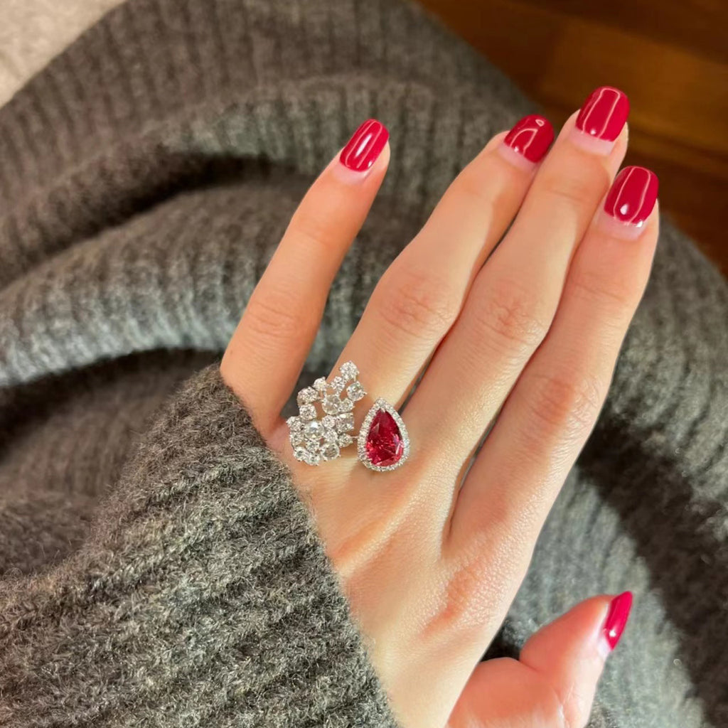 Bague en Perle Rouge Sang de Pigeon avec Zircon Incrusté