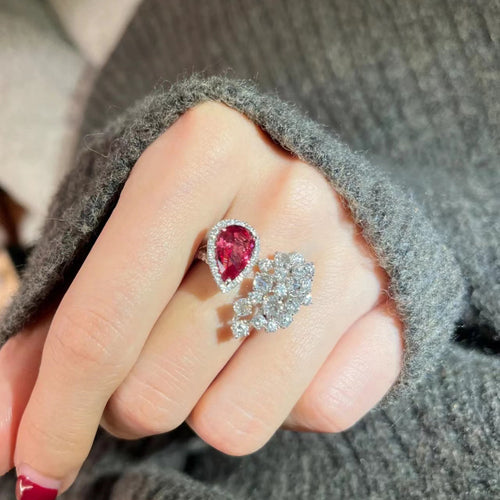 Bague en Perle Rouge Sang de Pigeon avec Zircon Incrusté